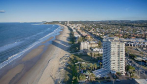 Отель 19th Avenue on the Beach  Серферс-Парадайс